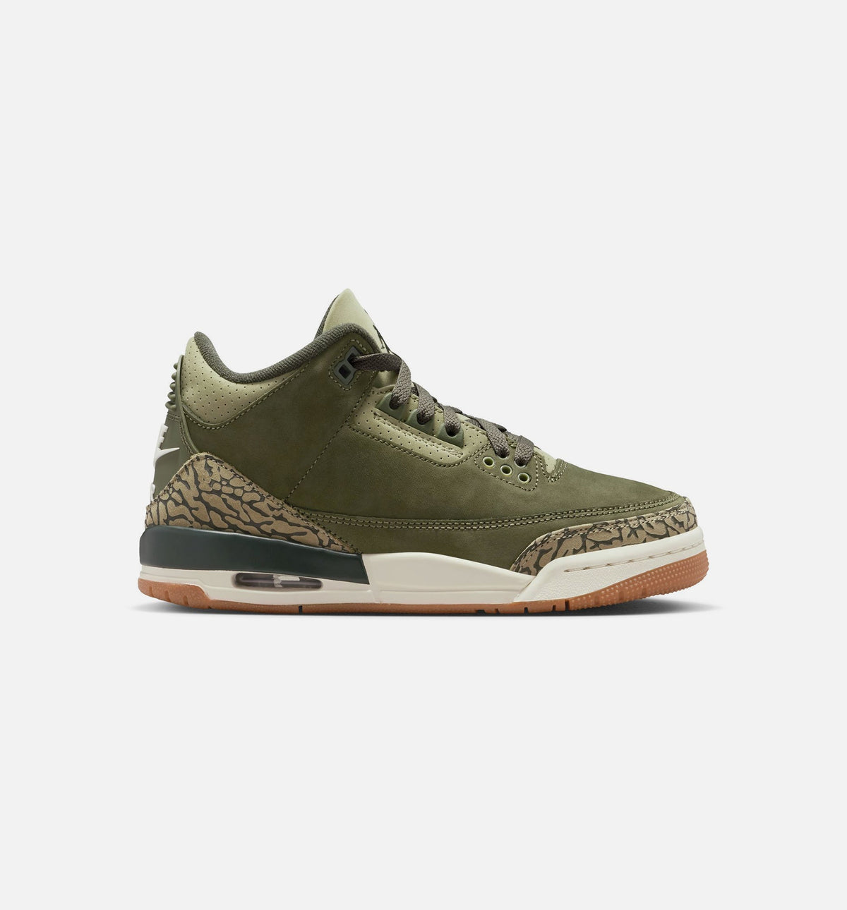 Air Jordan 3 Retro Medium Olive – Grade School Lifestyle Shoe in Medium Olive/Sequoia/Neutral Olive/Sail