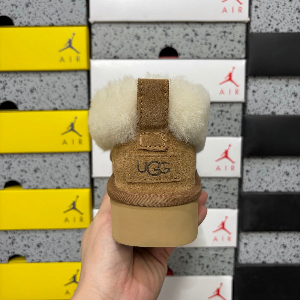 UGG Kallen Fold-Over Shearling Mule – Suede Open-Back Slipper with Cream Shearling Cuff & Chunky Lug Platform Sole in Chestnut
