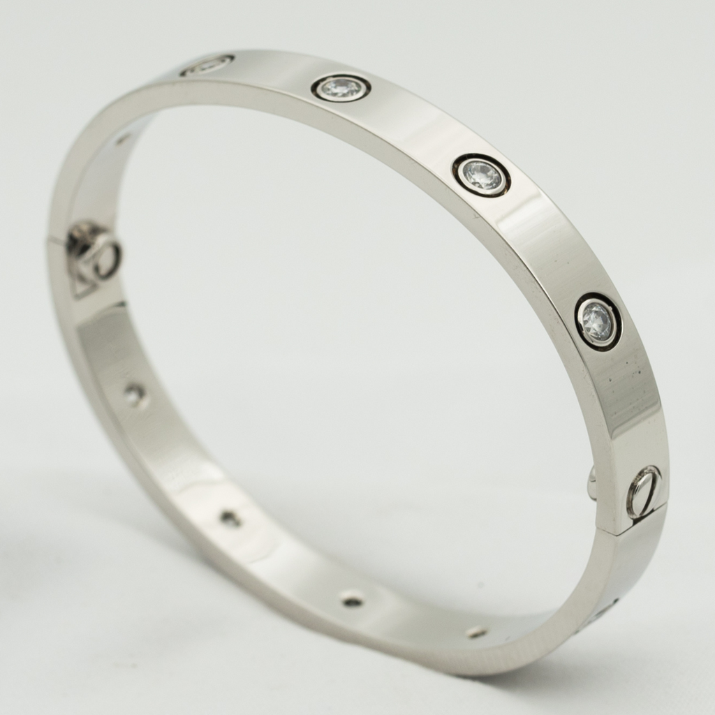 CARTIER LOVE BRACELET 6.1MM 10 DIAMONDS