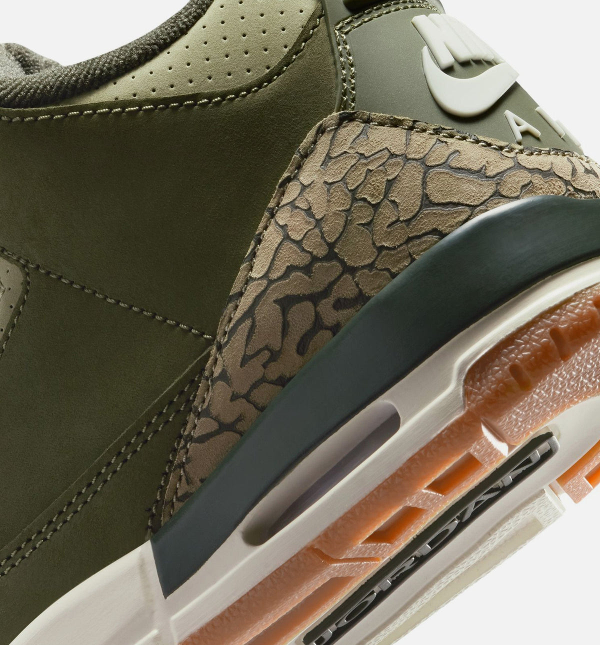 Air Jordan 3 Retro Grade School Lifestyle Shoe - Medium Olive/Sequoia/Neutral Olive/Sail