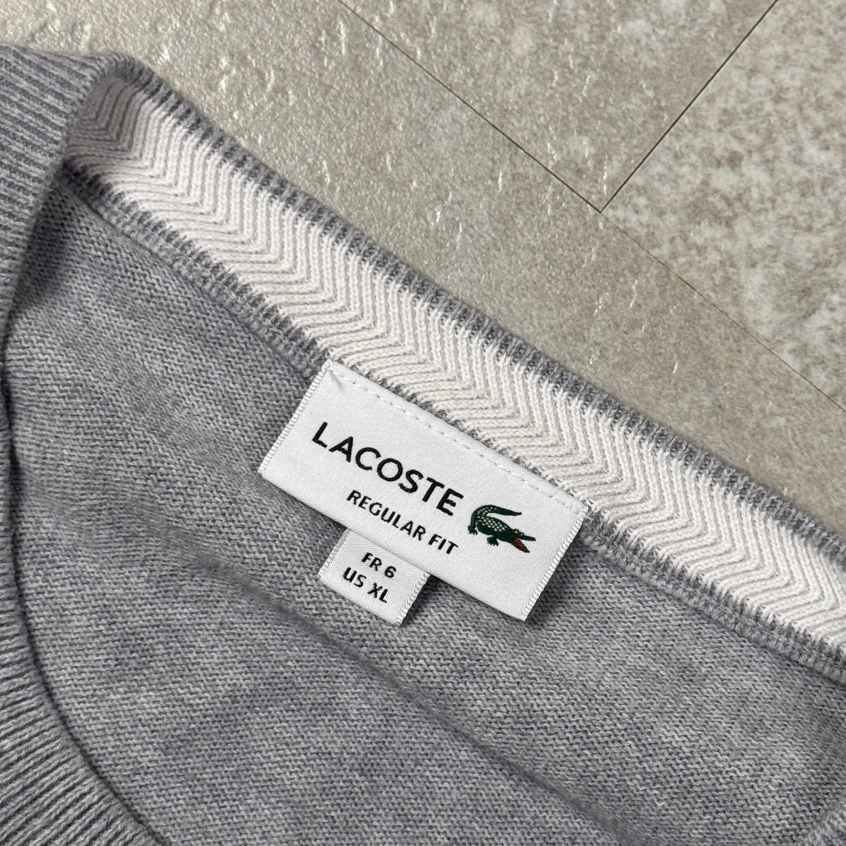 Lacoste Sweater (XL)