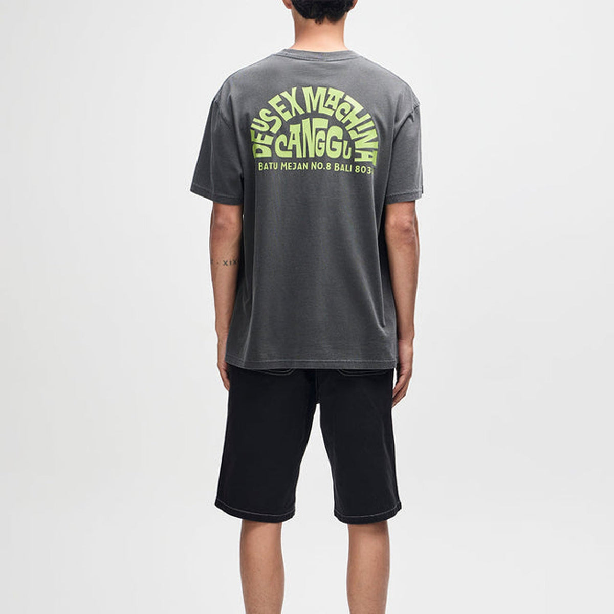 Deus Canggu Address Tee: Anthracite