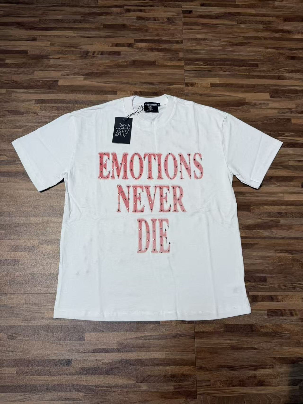 MIXED EMOTION Never Die Graphic Short-Sleeve T-Shirt