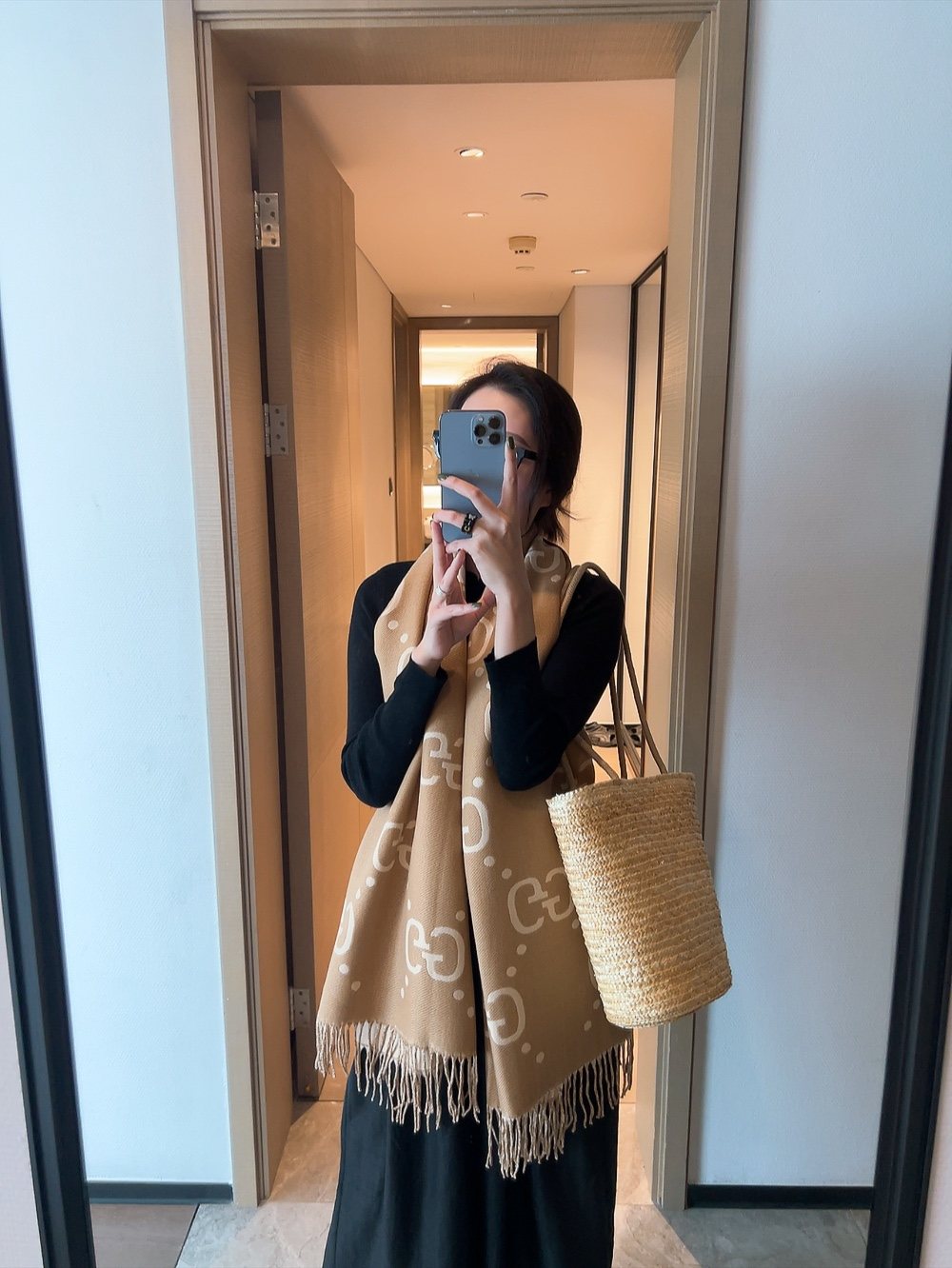 Gucci Tan Cream Motif Fringed Scarf