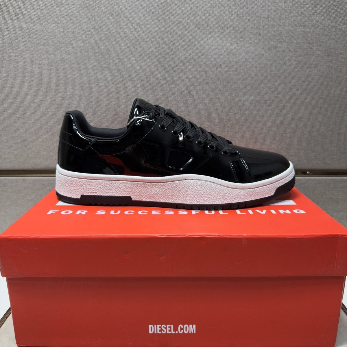 Diesel Men's Glossy Black Low-Top Sneakers