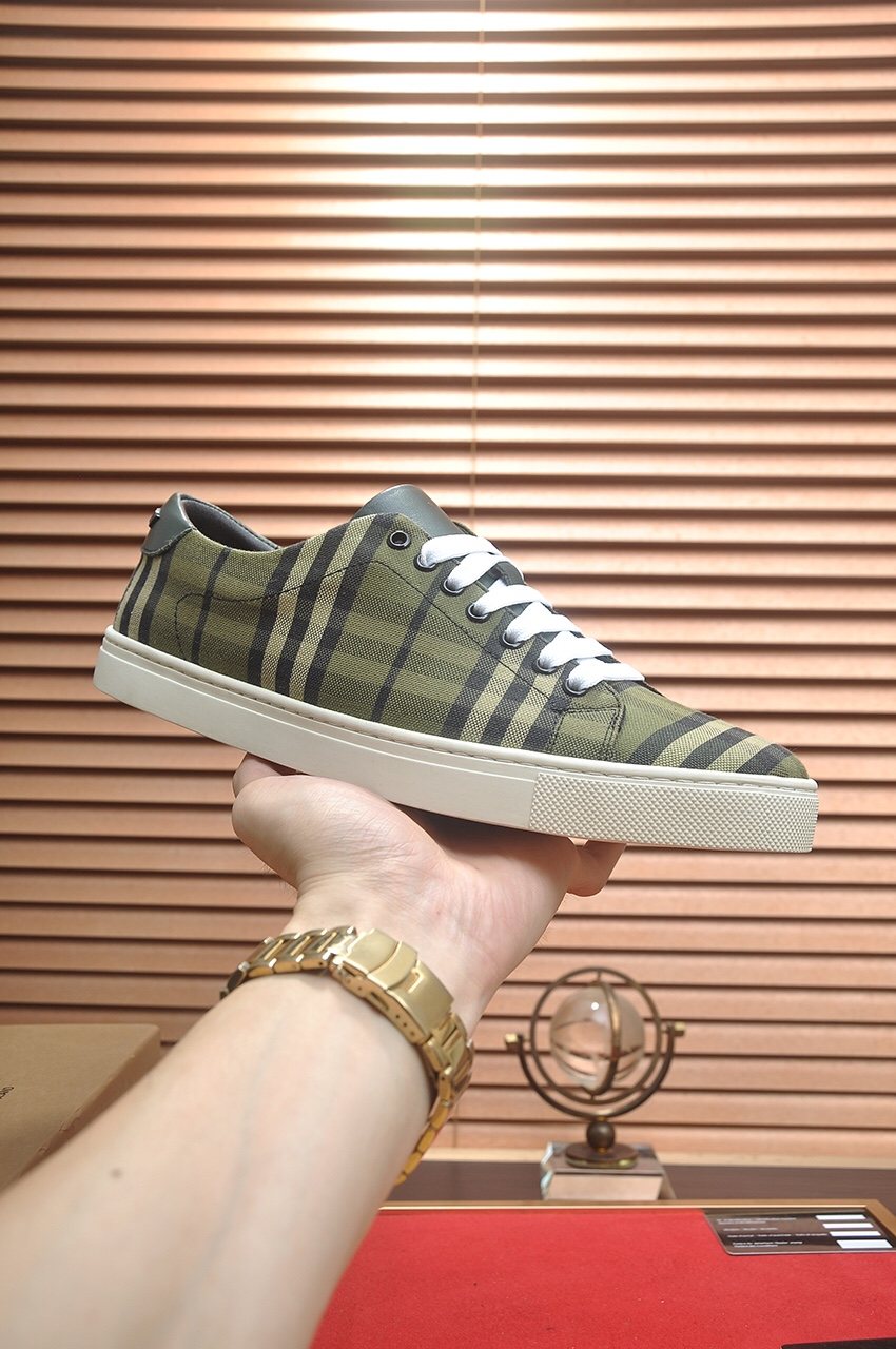 Burberry Olive Plaid Low-Top Sneakers