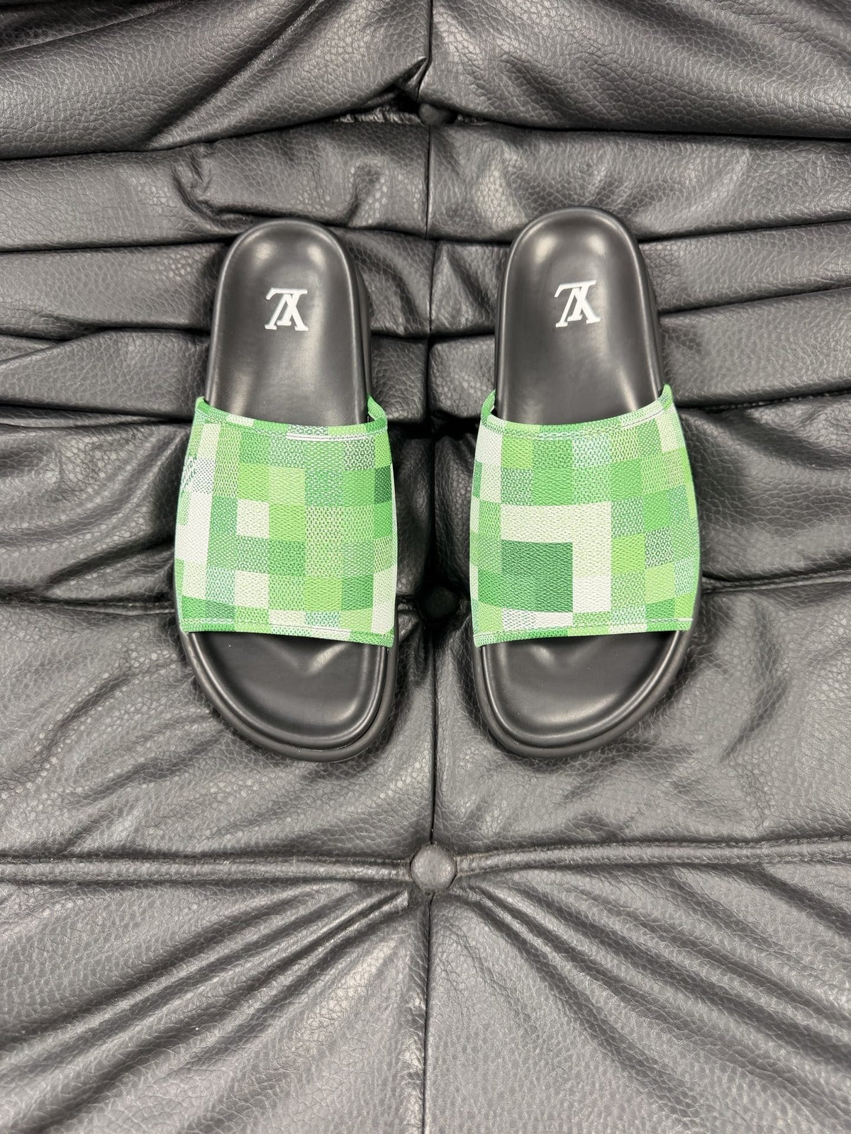 Louis Vuitton Checkerboard Slide Sandals - Open Toe