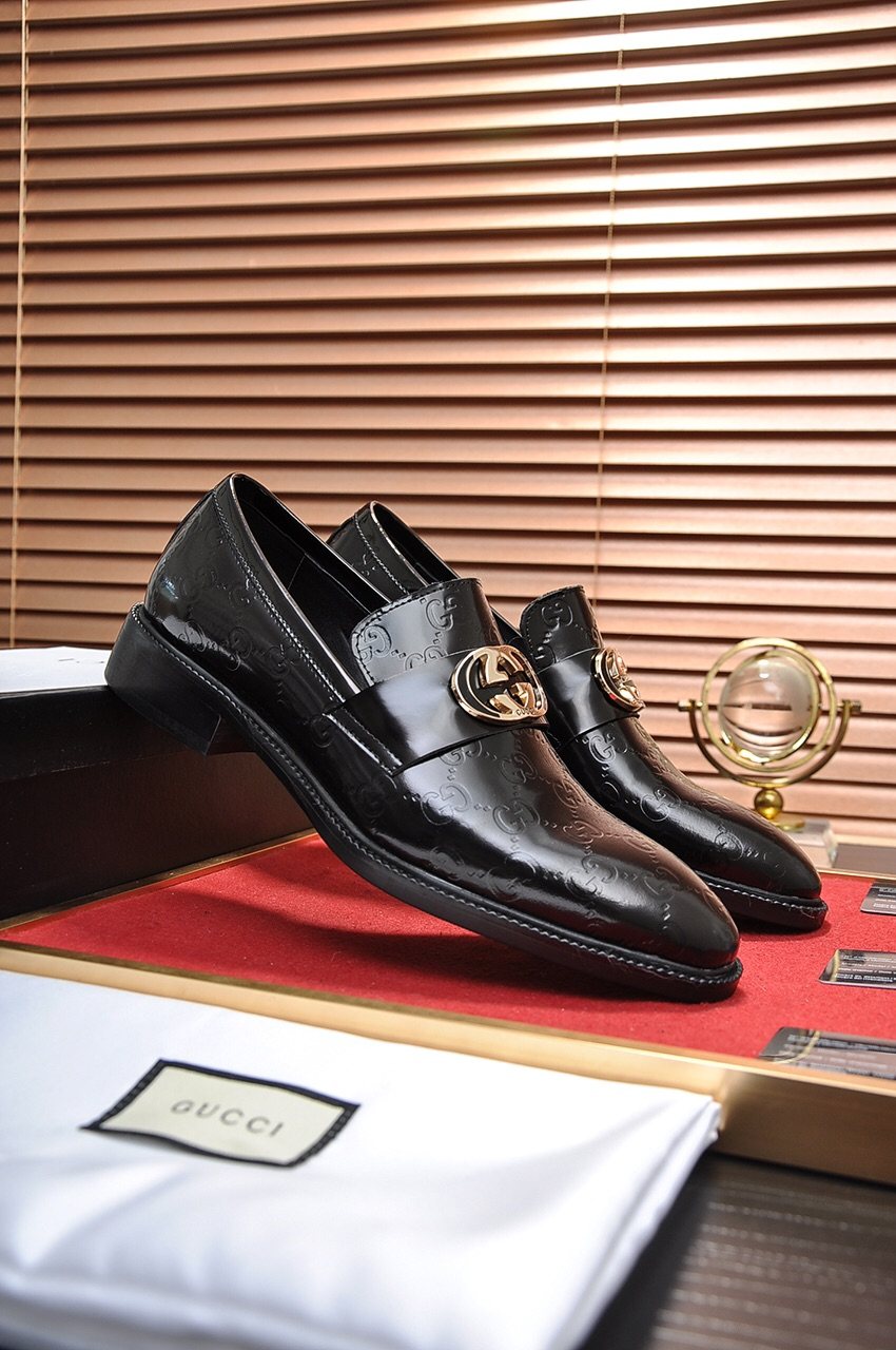 Gucci Men's Buckle Loafers